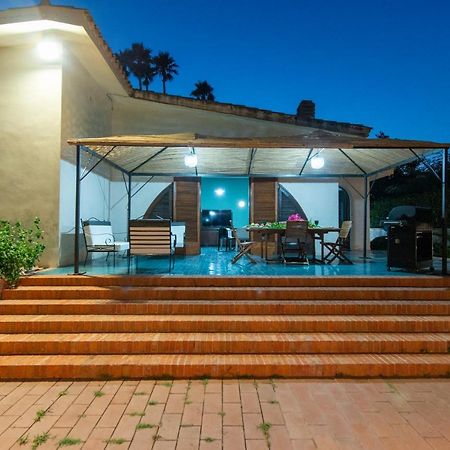 Villa Mary Фонтане Бианче Екстериор снимка