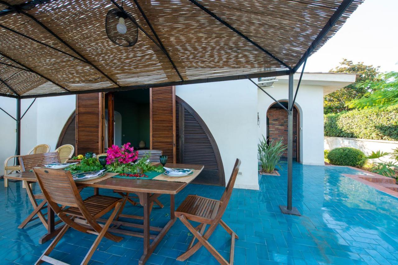 Villa Mary Фонтане Бианче Екстериор снимка